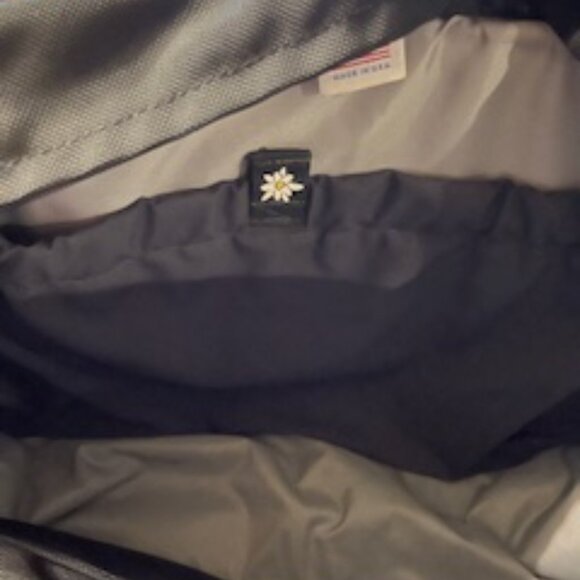 Sherpani Computer/Laptop bag - Picture 3 of 7